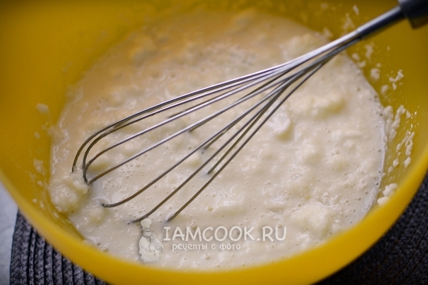 Влить молоко