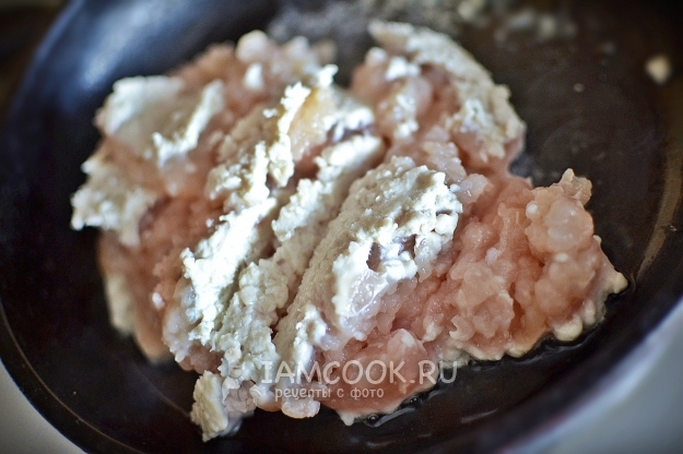 Обжарить фарш