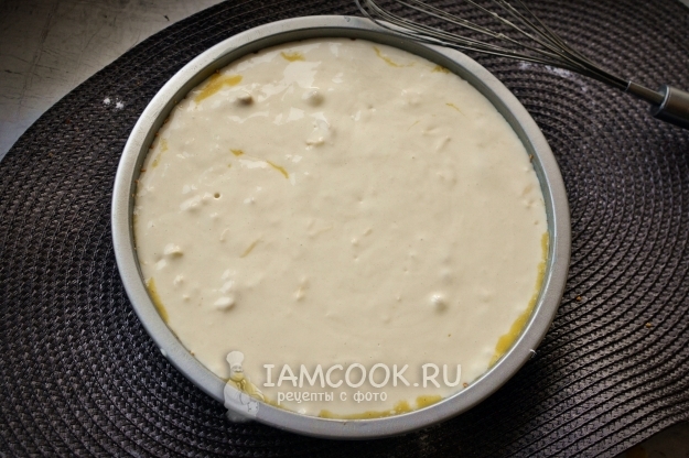 Залить начинку тестом