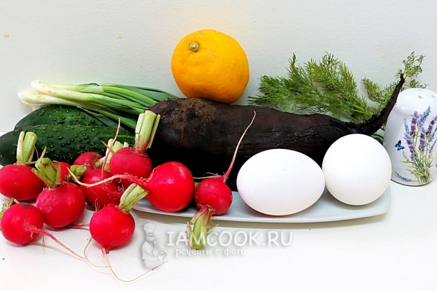 Ингредиенты для холодного свекольника с редисом