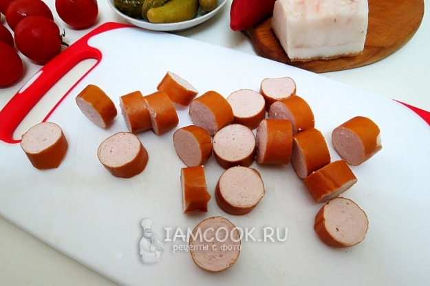 Порезать колбасу