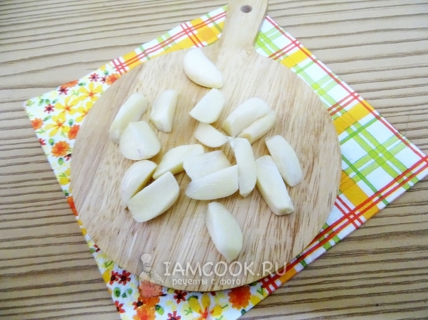 Почистить чеснок