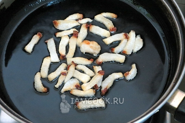 Обжарить сало