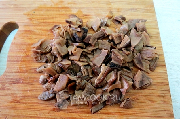 Порезать грибы