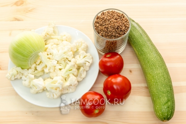 Ингредиенты для гречки с жареными овощами