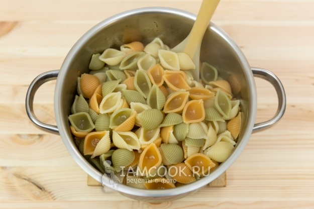 Отварить макароны