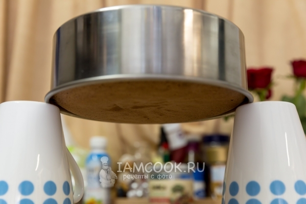 Остудить бисквит