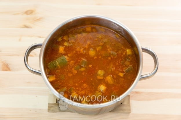 Фото постного супа с баклажанами и нутом