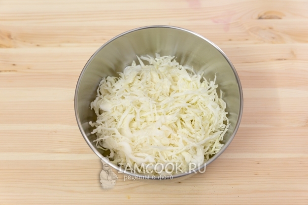 Нашинковать капусту