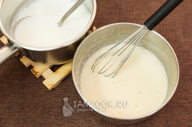 Влить молоко