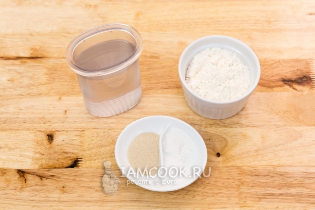 Ингредиенты для круглого хлеба в духовке