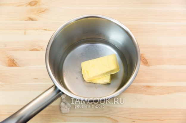 Положить масло в воду