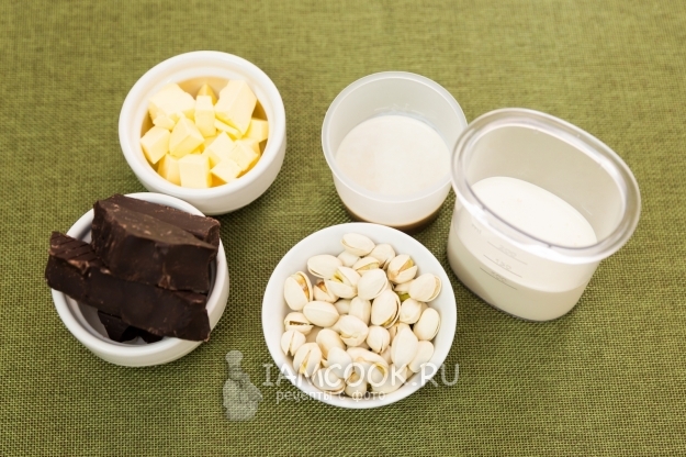 Ингредиенты для трюфелей с фисташками