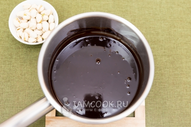 Размешать шоколадную смесь