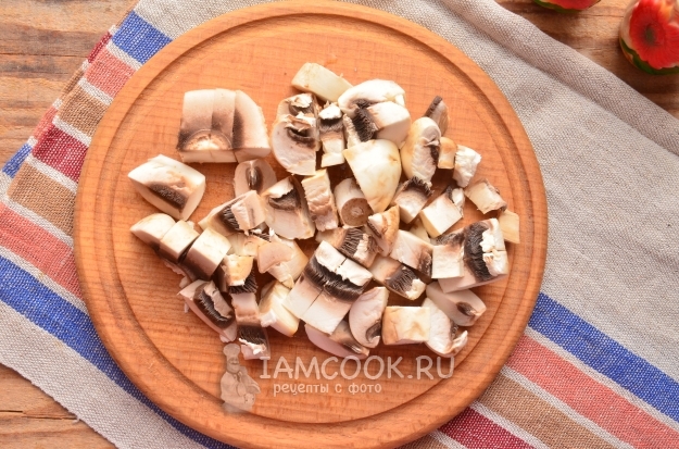 Порезать грибы
