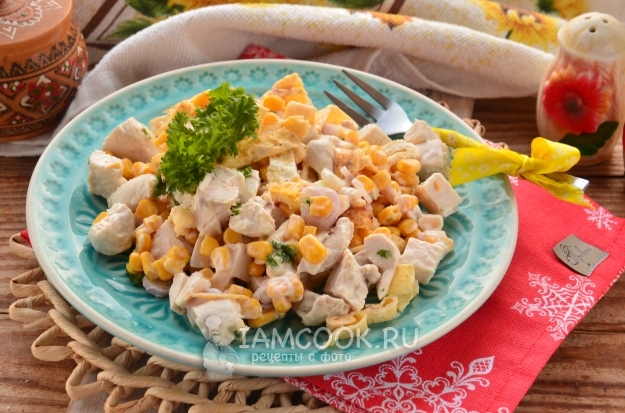 Рецепт салата с яичными блинчиками и кукурузой