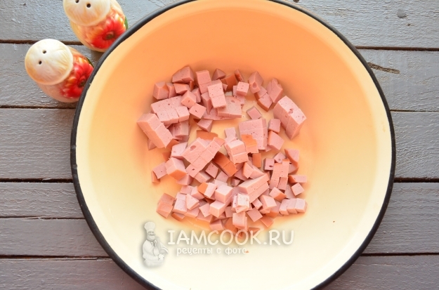 Порезать колбасу