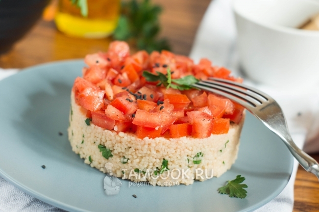 Рецепт гарнира из кускуса с помидором