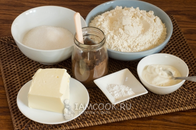 Ингредиенты для фигурного печенья с кэробом