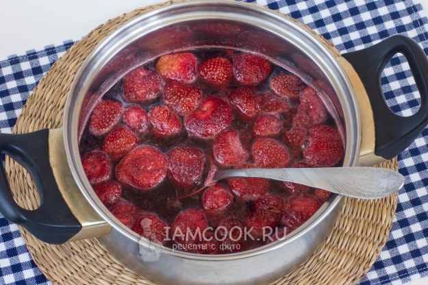 Сварить клубнику