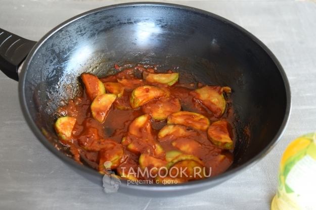 Потушить кабачки