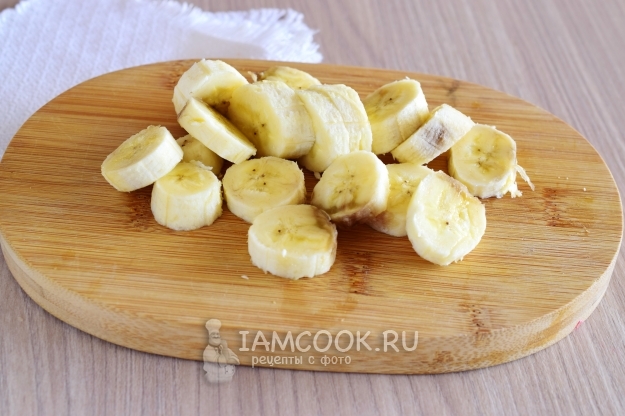 Порезать банан