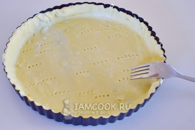 Наколоть тесто вилкой