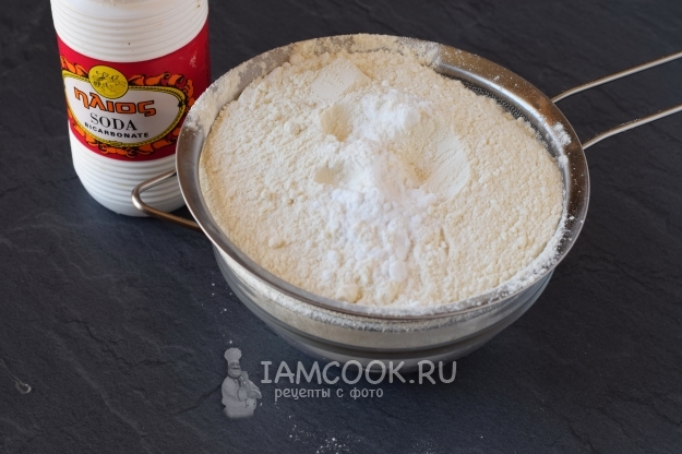 Просеять муку