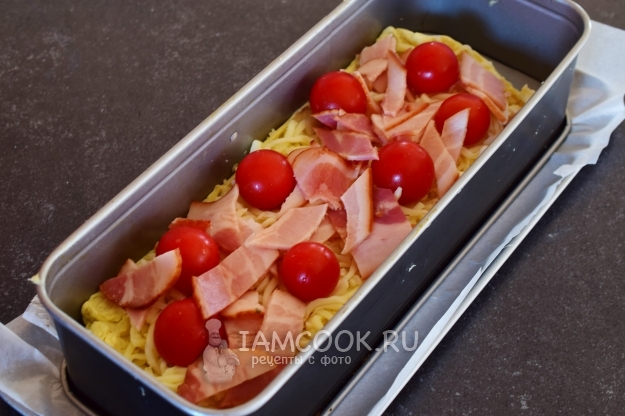 Положить бекон