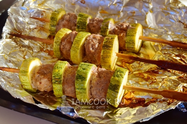 Пожарить кебаб в духовке