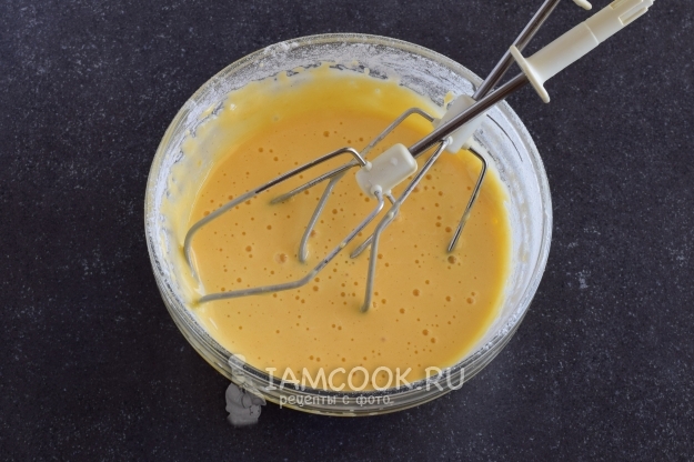 Размешать тесто