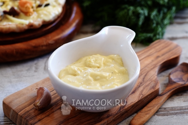 Фото белого соуса для пиццы