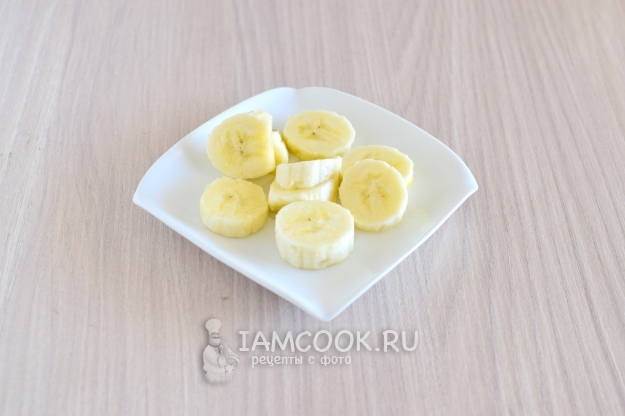 Порезать банан