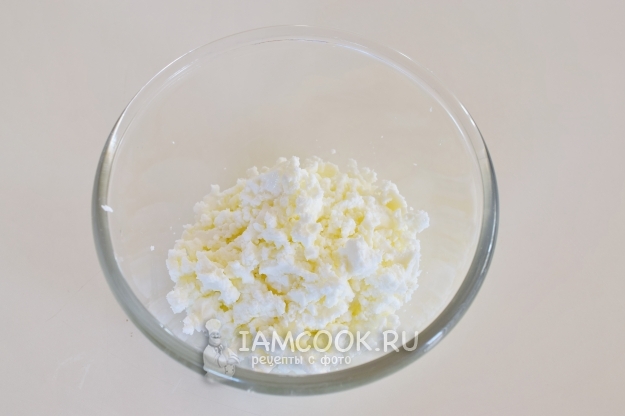 Положить сыр