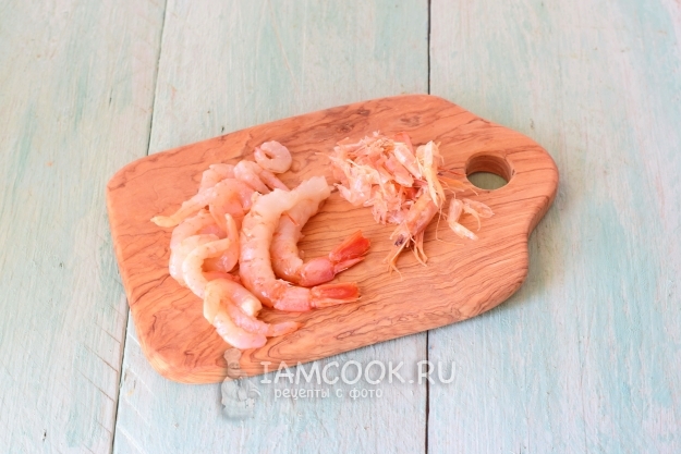 Почистить креветки