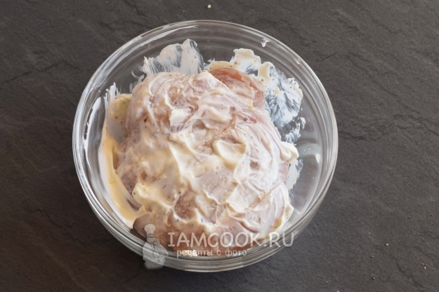 Замариновать мясо