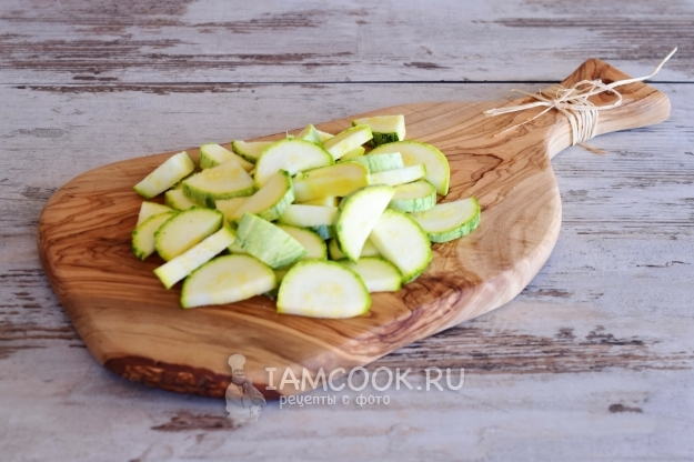 Порезать кабачки