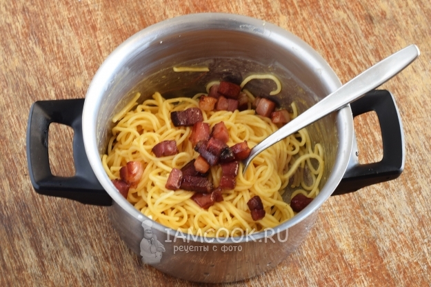 Добавить бекон