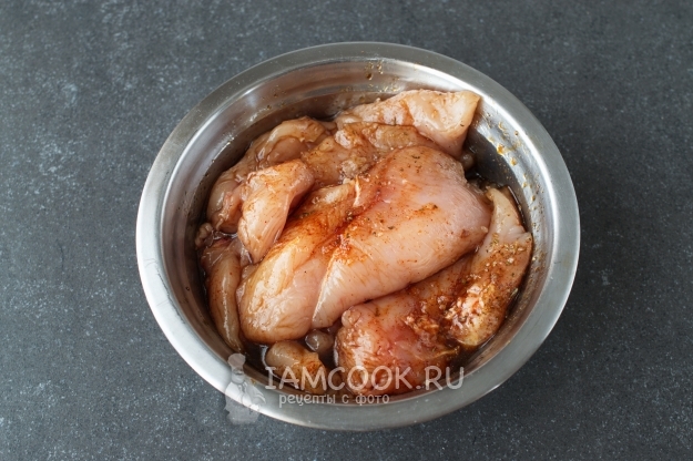 Замариновать мясо