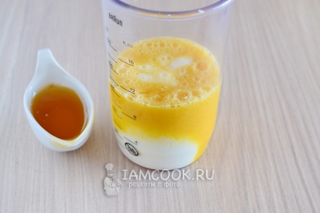 Положить мед