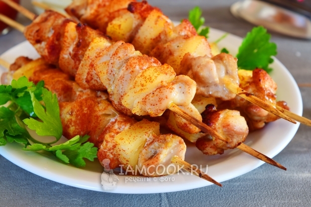 Рецепт шашлыка на шпажках в духовке на противне