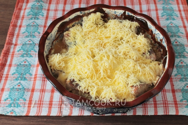 Посыпать сыром