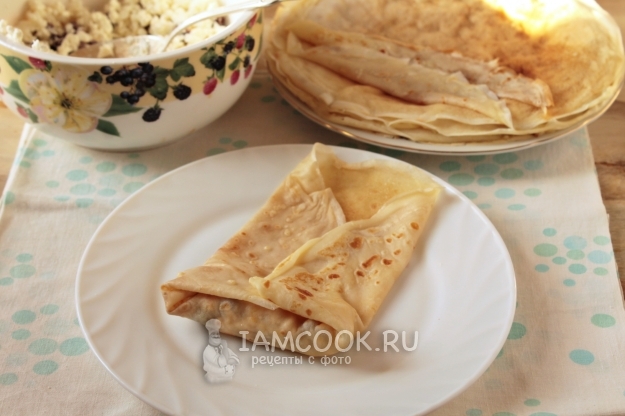 Завернуть начинку в конвертик