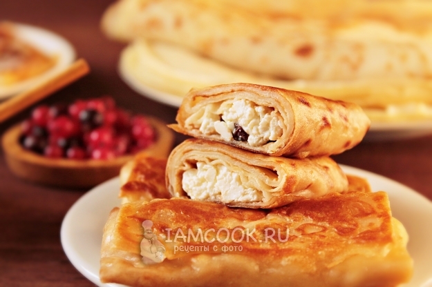 Фото блинчиков с творогом и изюмом