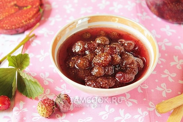 Фото варенья из лесной клубники