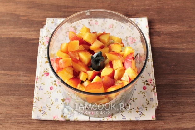 Положить нектарин