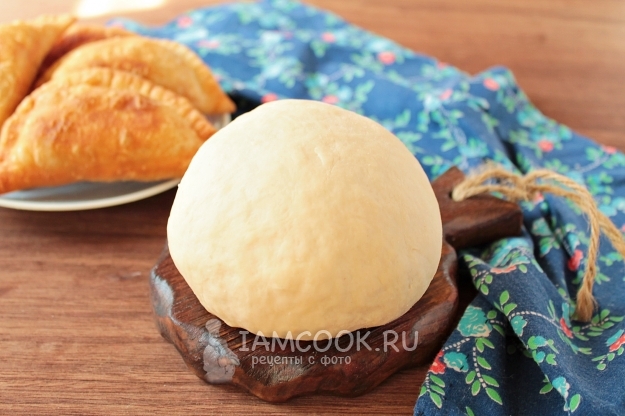 Фото теста для чебуреков на сметане