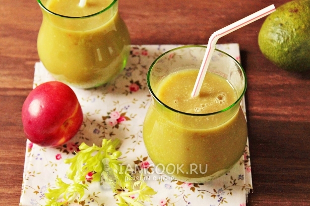 Рецепт смузи с авокадо и сельдереем