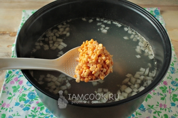 Положить горох в суп