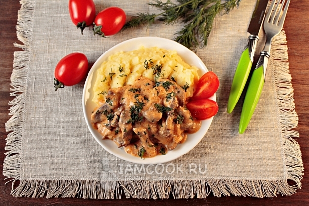 Фото бефстроганов из говяжьей печени со сметаной